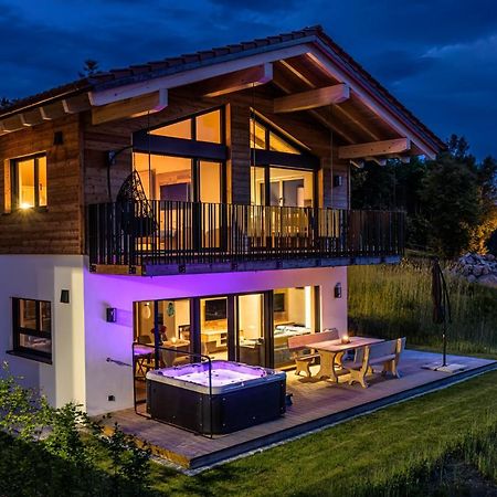 Kroner Chalets تزفيسل المظهر الخارجي الصورة