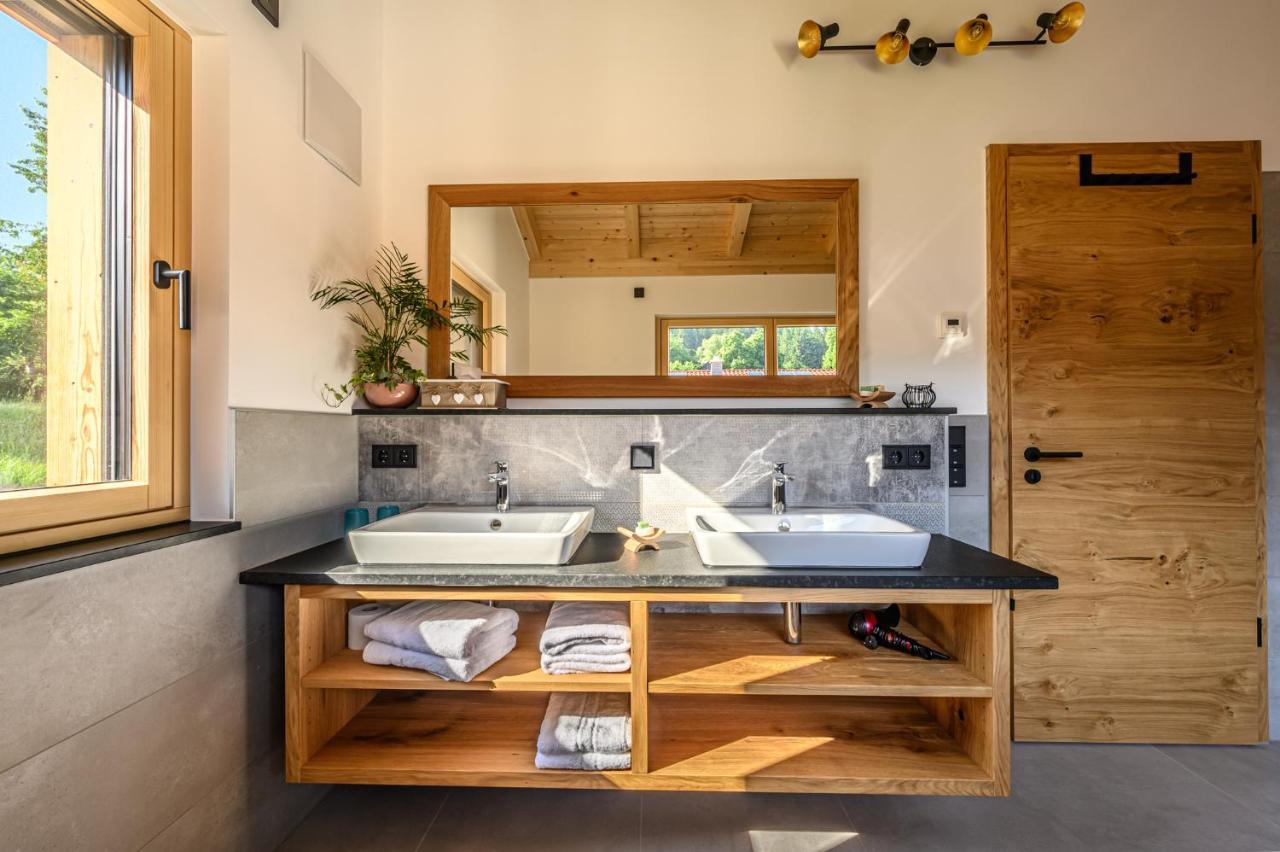 Kroner Chalets تزفيسل المظهر الخارجي الصورة