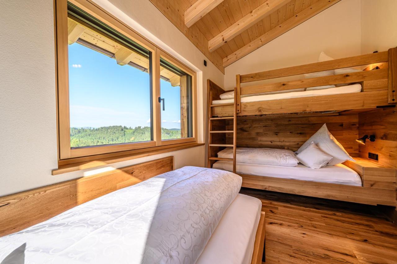 Kroner Chalets تزفيسل المظهر الخارجي الصورة